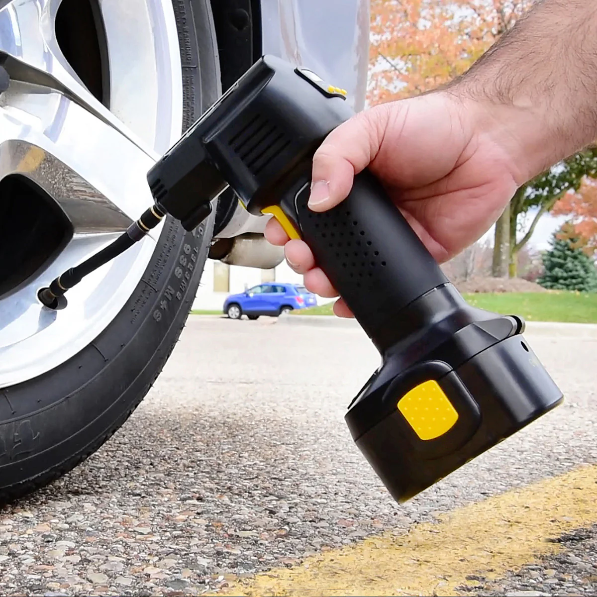 Cordless Auto Stop Tire Inflator by Sharper Image - Image 10