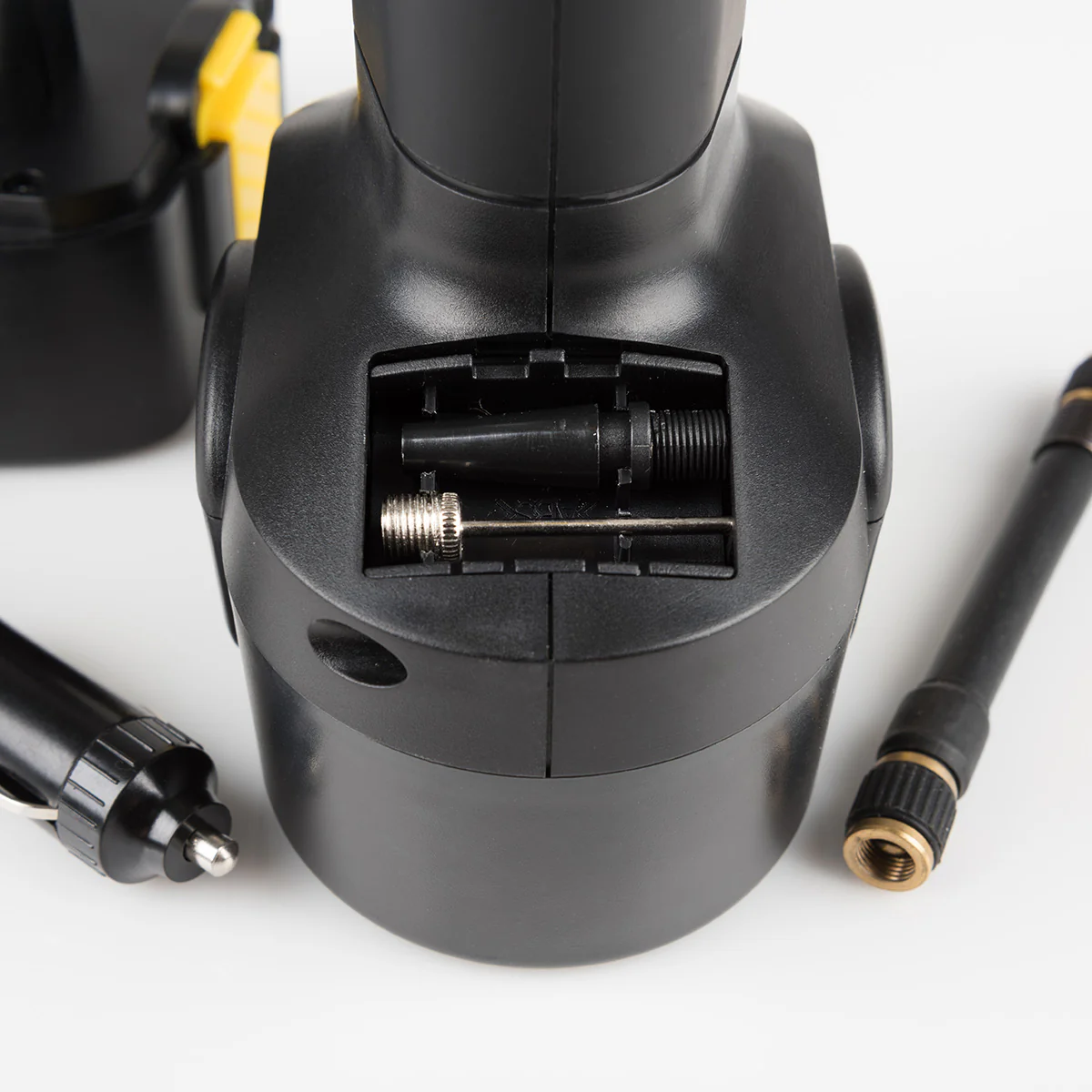Cordless Auto Stop Tire Inflator by Sharper Image - Image 9